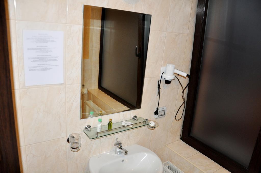 بوخارست Hotel Thomas المظهر الخارجي الصورة